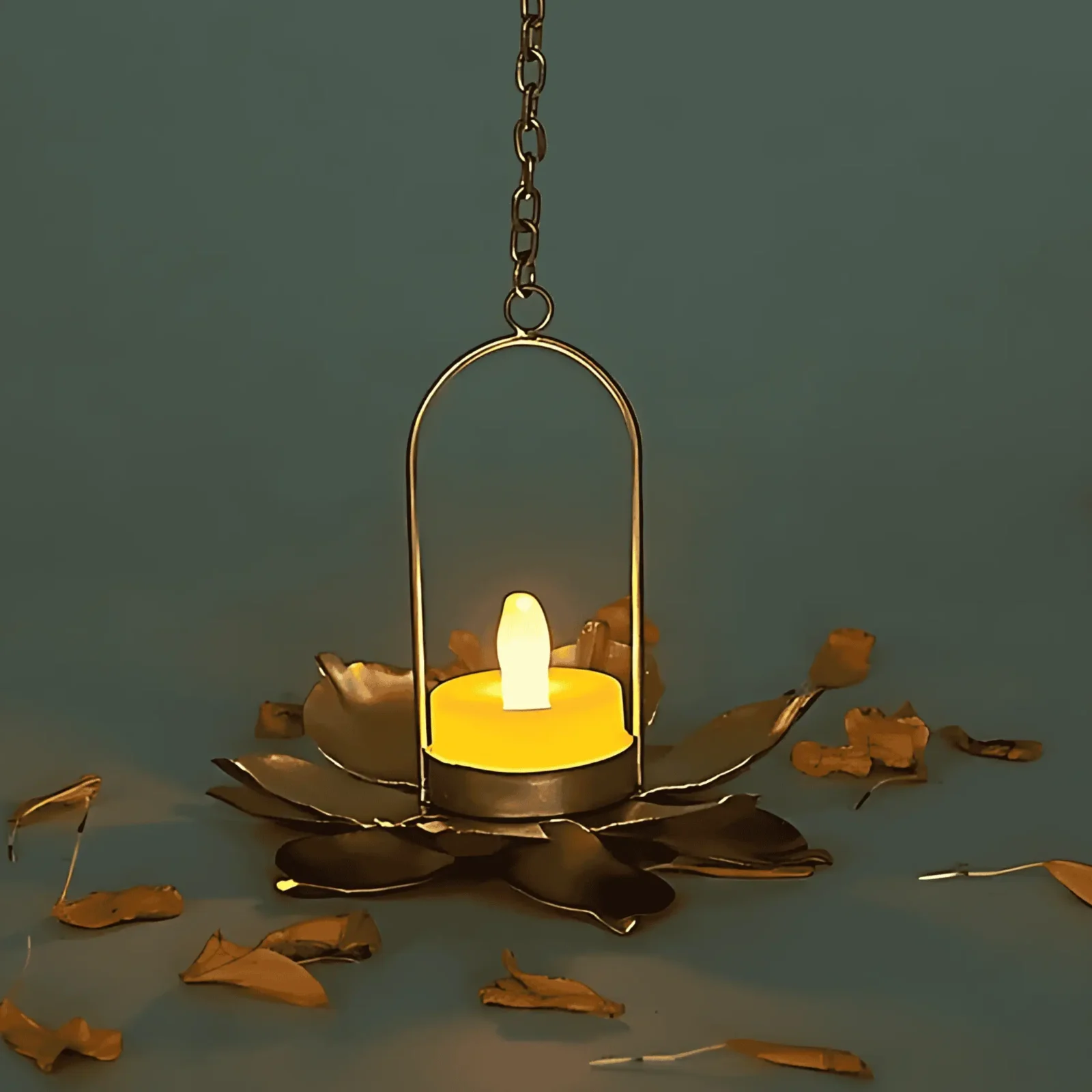 Metal Hanging Flower Tealight Candle Holder For Home Decoration