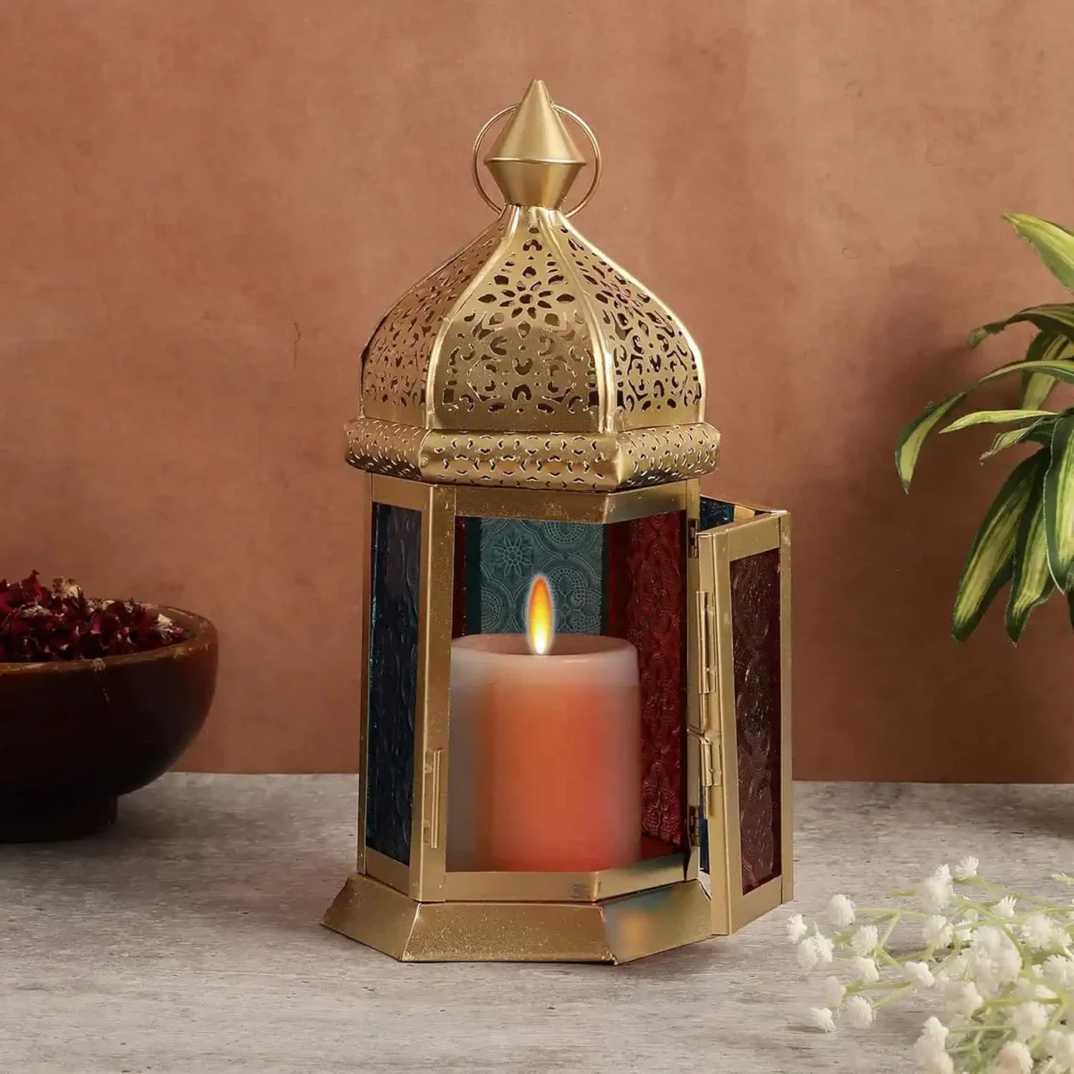 Product ID – MSE2024 Description – Moroccan Lantern Candle Holder Size – 5 x 5 x 12 Inch Material – Mild Steel Weight – 480 grams Finish – Golden