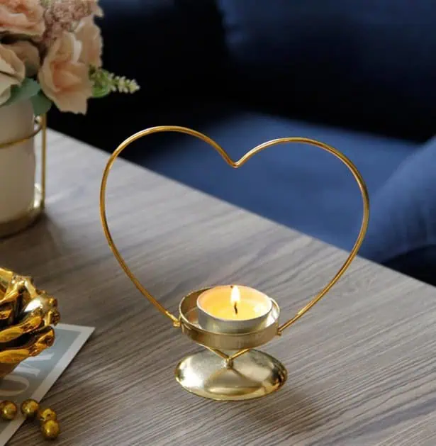 Love Heart Shape Tealight Candle Holder Golden Iron Romantic Decor Stand